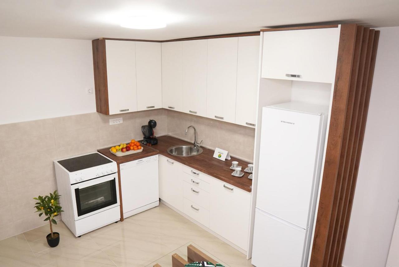 Apartments Manitovac M Nikšić 외부 사진