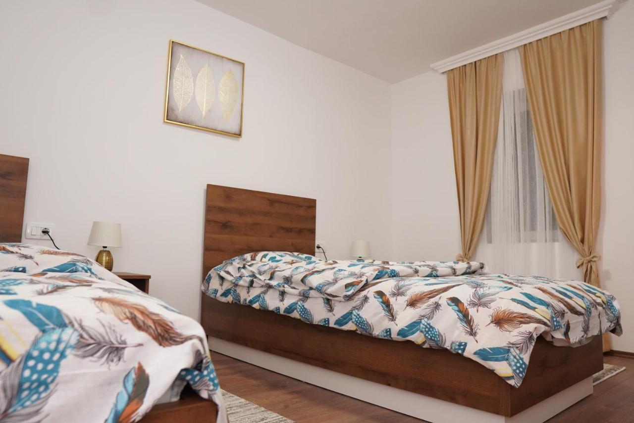 Apartments Manitovac M Nikšić 외부 사진
