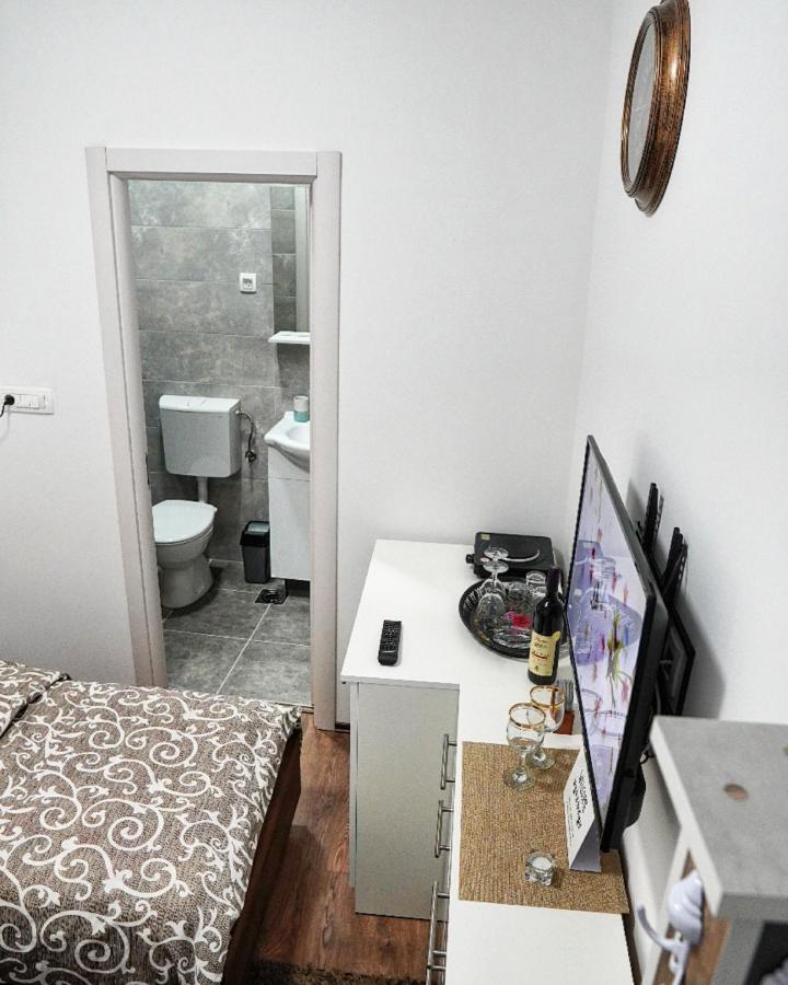 Apartments Manitovac M Nikšić 외부 사진