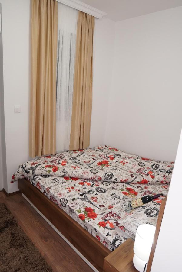 Apartments Manitovac M Nikšić 외부 사진